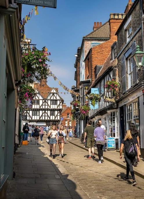 Choristers Mews: Luxury Cottage A Stones Throw From The Cathedral! Lincoln Esterno foto
